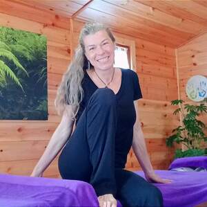 Florence Massages Soins         Florence Paumelle  Montreuil-en-Caux, Pratiques énergétiques, Reiki
