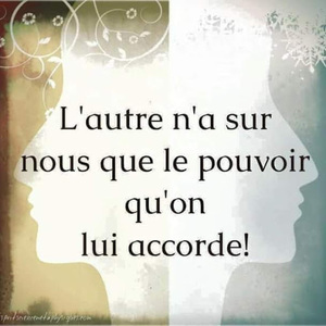 Helene DUMAS, Medium, Thérapeute en soins énergétiques Talence, Pratiques énergétiques